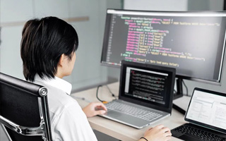 佛山 api php源码,下载的php源码怎么运行呢？